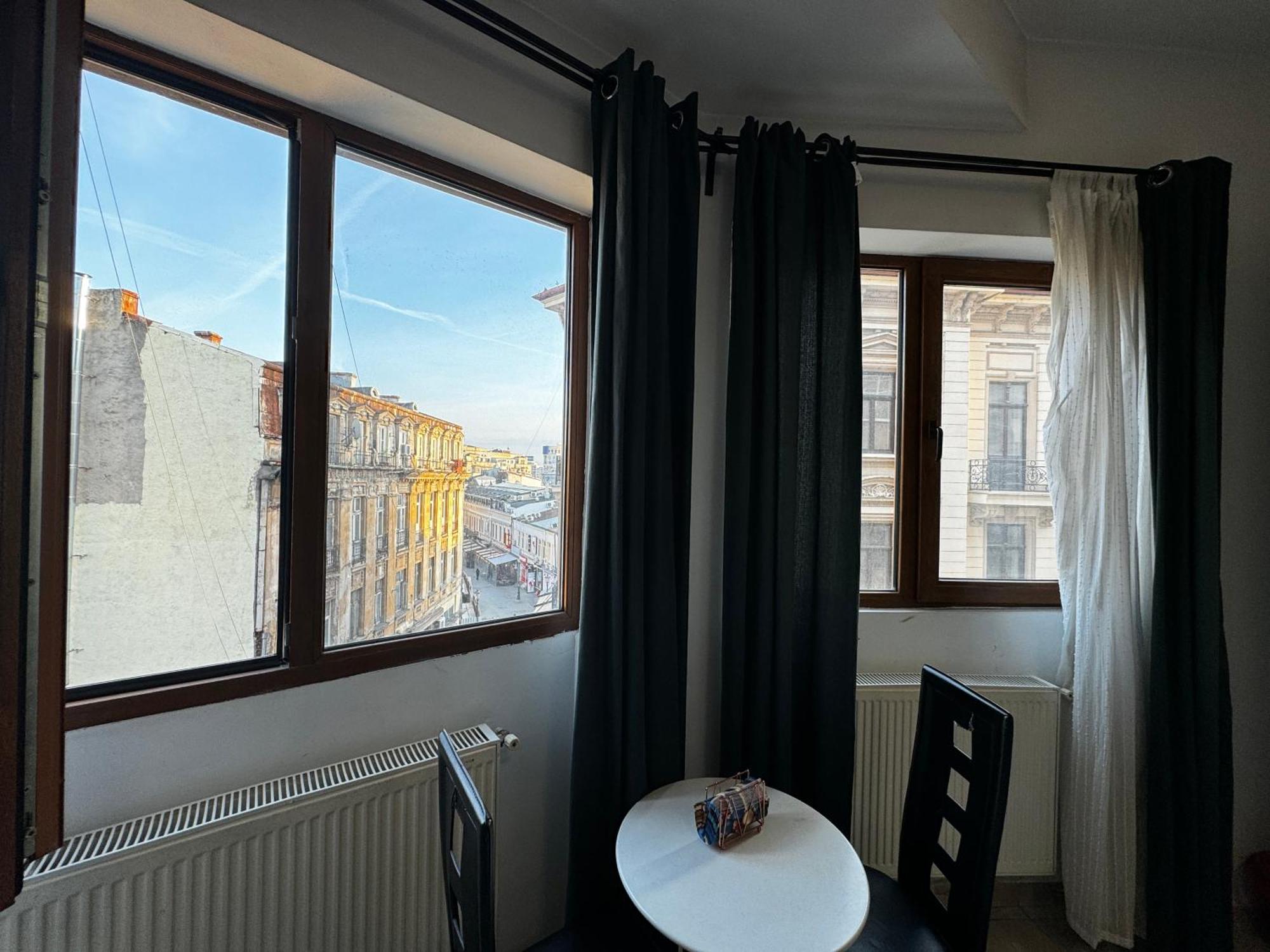 Old Town Studios By Chr Luxury Property Бухарест Экстерьер фото