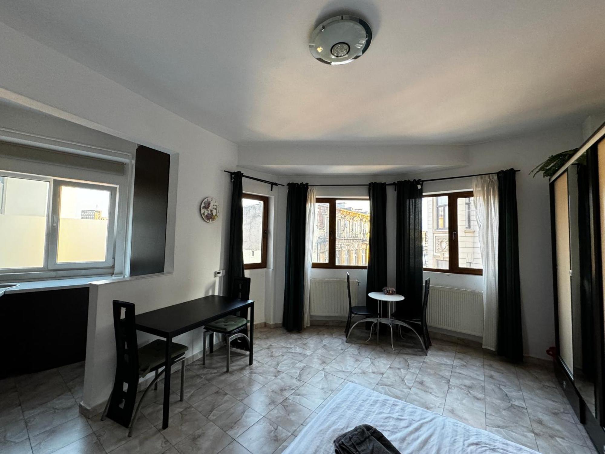 Old Town Studios By Chr Luxury Property Бухарест Экстерьер фото